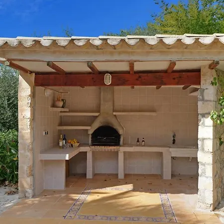 Villa Sleeps 6 Pool Air Con Wifi Pollenca